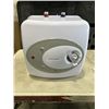 Image 2 : NEW FEELROGAST 4 GAL. (15L) ON DEMAND HOT WATER HEATER, WITH INSTALL ACCESORIES AND SUPPLIES