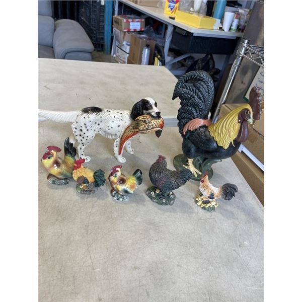 TRAY OF ROOSTER FIGURES