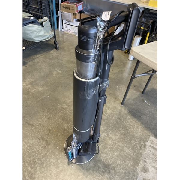 SAMSUNG BESPOKE JET AI COMPLETE VACUUM CLEANER WITH DOCKING STATION WORKING