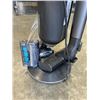 Image 4 : SAMSUNG BESPOKE JET AI COMPLETE VACUUM CLEANER WITH DOCKING STATION WORKING