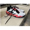 Image 3 : ADIDAS MENS BARRICADE SHOES. SIZE 7.5 US