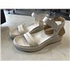 Image 3 : PAIR OF ECCO 9-9.5 US SIZE WHITE SANDLES