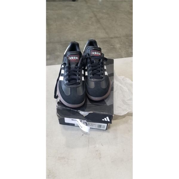 ADIDAS KIDS BLACK SAMBA SHOES. SIZE 2.5 US