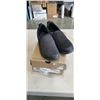 Image 1 : CLARKS COLLECTION MENS BREEZE BALI BLACK LOAFERS. SIZE 7 US