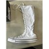 Image 2 : CONVERSE UNISEX WHITE CHUCK TAYLOR ALL STAR BOOTS. SIZE 9.5 MENS, 11.5 WOMANS