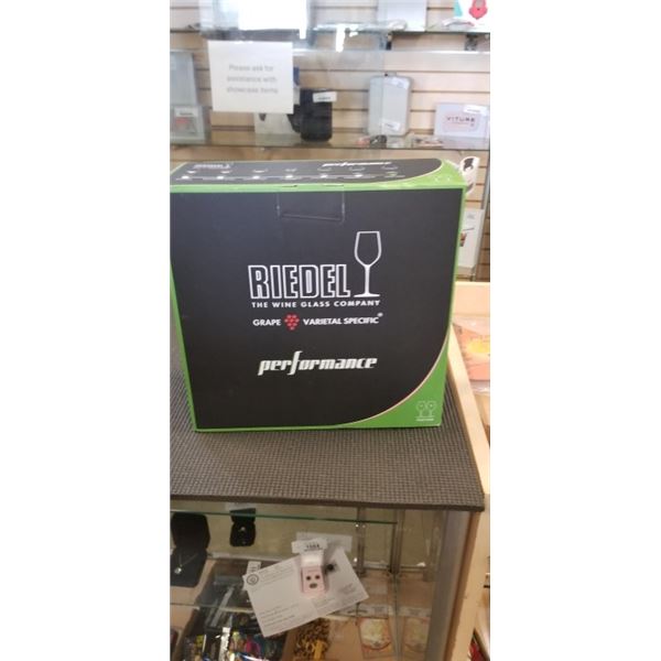 NEW SET OF REIDEL PINOT NOIR PERFORMANCE WINE GLASSES