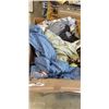 Image 1 : TRAY OF MENS SUMMER SHIRTS