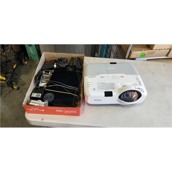 TRAY OF ELECTRONICS AND EPSON PROJECTOR