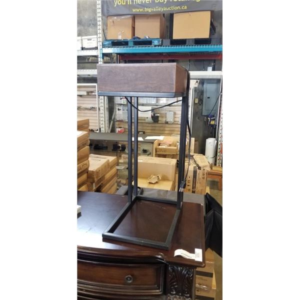 C SHAPED WOODEN SIDE TABLE WITH FLIP-TOP STORAGE COMPARTMENT