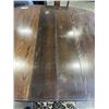 Image 5 : ANTIQUE DINING TABLE ON CASTERS W/ 4 CHAIRS AND LEAF