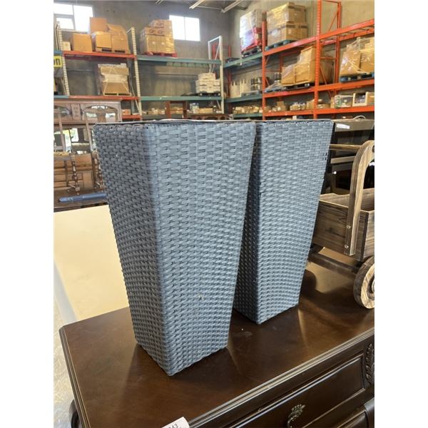 2 OUTDOOR WICKER PLANTER POTS