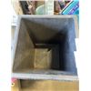 Image 2 : 2 OUTDOOR WICKER PLANTER POTS