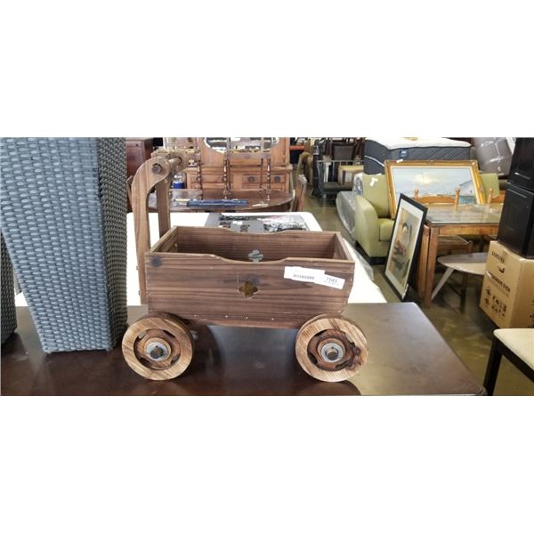 SMALL WOODEN WAGON