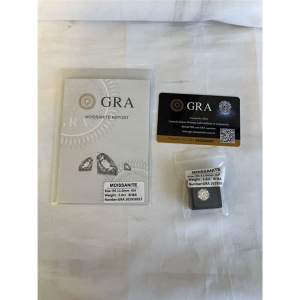 NEW 5.0CT MOISSANITE STONE, ROUND BRILLIANT CUT. GH-VVS1 TESTS POSITIVE W/ DIAMOND TESTER, MORE BRIL