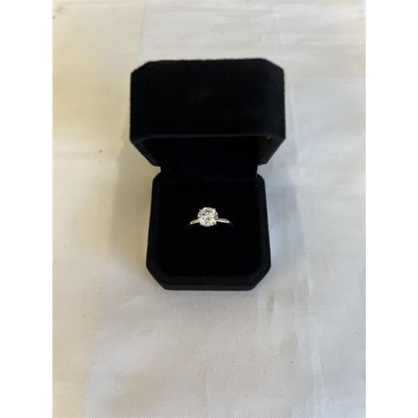 NEW S925 2.0CT SIMULATED DIAMOND (CZ) SOLITAIRE RING, SIZE 7, MOUNTED IN 925 STERLIJG SILVER W/ WHIT