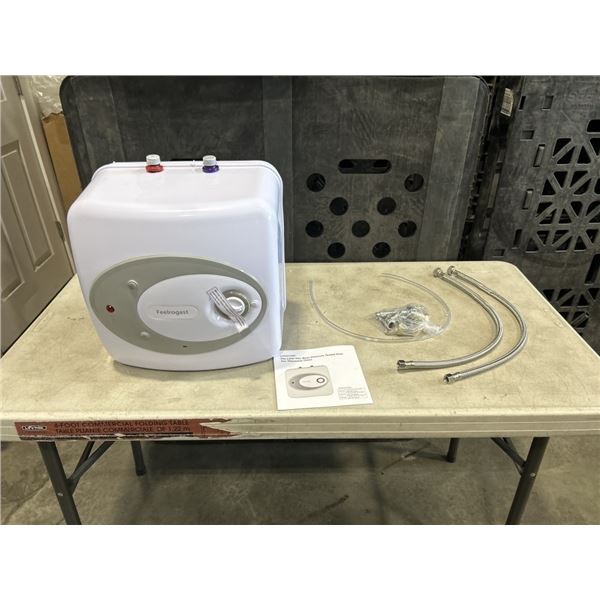 NEW FEELROGAST 4 GAL. (15L) ON DEMAND HOT WATER HEATER, WITH INSTALL ACCESORIES AND SUPPLIES