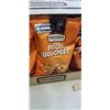 Image 2 : CASE OF SNYDERS OF HANOVER PRETZEL PIECES. EXP 08 2026