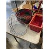 Image 3 : 2 BOXES OF BASKETS