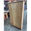 Image 3 : 5 FOOT BOOKSHELF