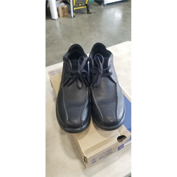 CLARKS COLLECTION MENS BRADLEY UP BLACK LEATHER SHOES. SIZE 8.5 US