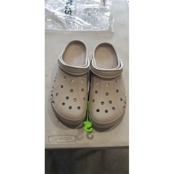 BAYA MENS CROCKS SIZE 12