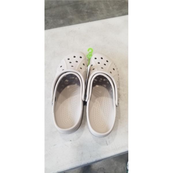 BAYA MENS CROCKS SIZE 12