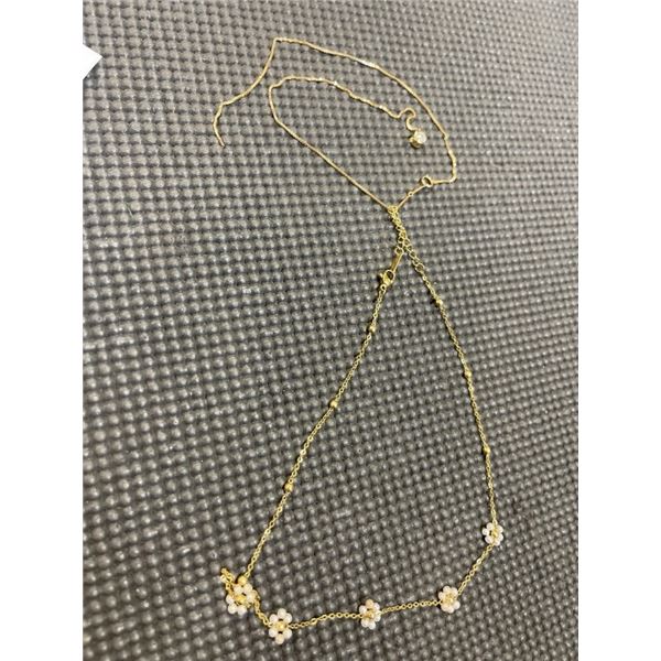 2 NECKLACES MARKED K-18, ONE IS BROKEN