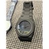 Image 2 : LADIES SWATCH WATCH AND BLACK WATCH