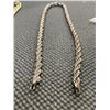 Image 2 : LARGE HEAVY GOLD TONE CHAINS