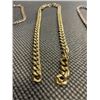 Image 3 : LARGE HEAVY GOLD TONE CHAINS