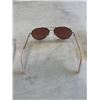 Image 5 : PAIR OF JONES NEW YORK AND PAIR OF OSCAR DE LA RENTA SUNGLASSES