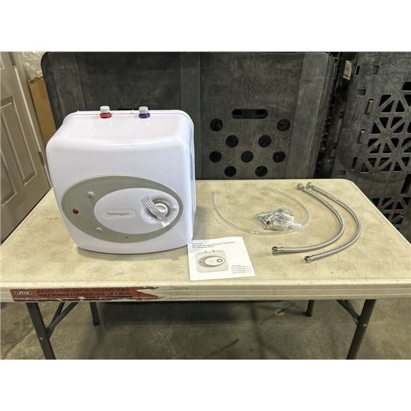 NEW FEELROGAST 4 GAL. (15L) ON DEMAND HOT WATER HEATER, WITH INSTALL ACCESORIES AND SUPPLIES