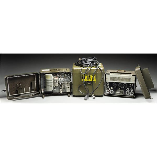 US ARMY PH652A PROJECTOR SET.