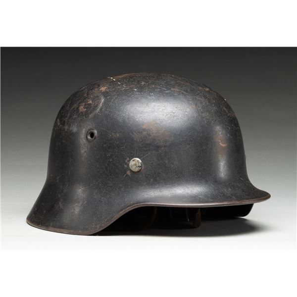 WWII GERMAN M40 LUFTWAFFE HELMET.