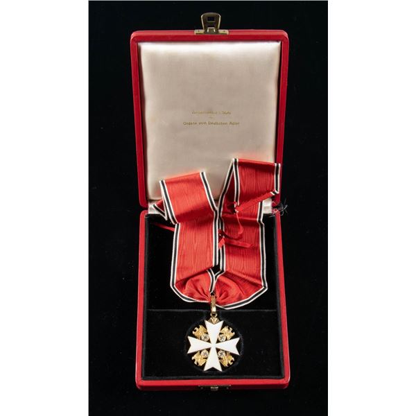 SPECTACULAR WWII ORDERS OF MERIT OF THE GERMAN