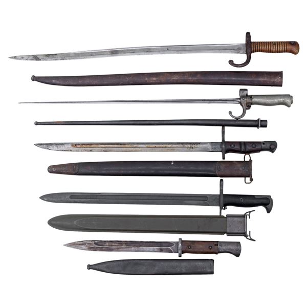 LOT OF 5 ASSORTED BAYONETS.