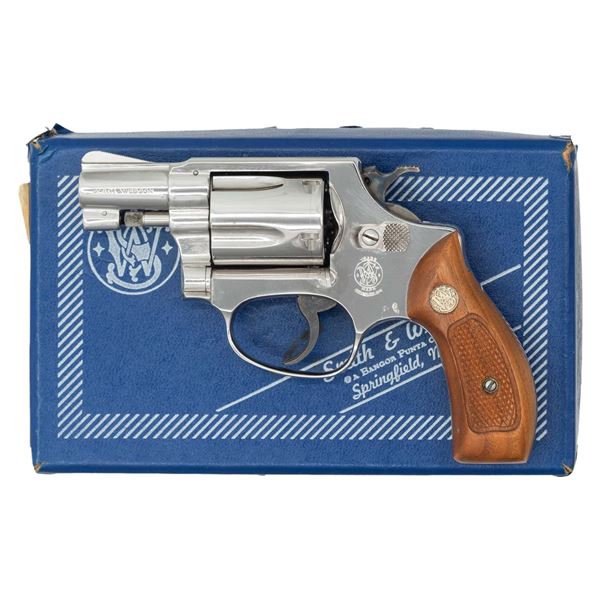 SMITH & WESSON MODEL 36 DA REVOLVER.