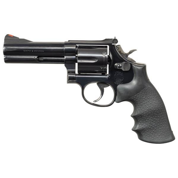 SMITH & WESSON MODEL 586 DA REVOLVER.