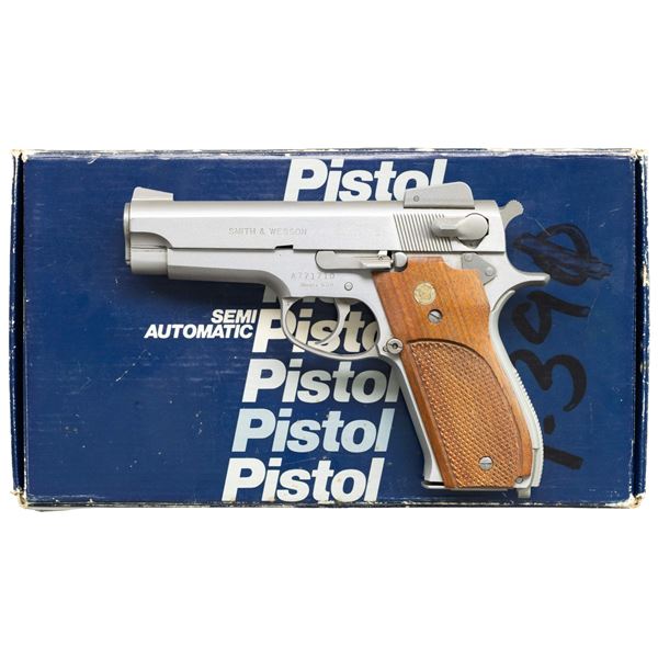 SMITH & WESSON MODEL 639 SEMI AUTO PISTOL.