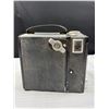 Image 4 : 2 Antique Cameras