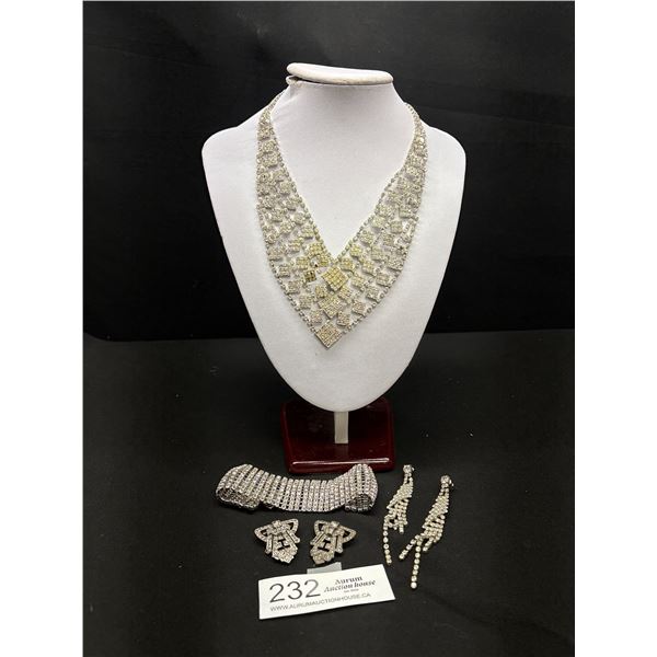 Very Nice Vintage/Antique Rhinsetone Jewelry Lot, Bracelet, Necklace and Earrings