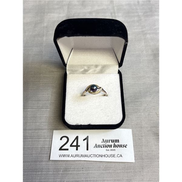 Very Nice Sterling Silver 925 Ring w/ Blue Stone