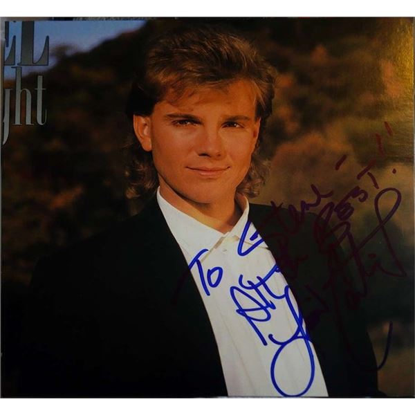 Lionel Cartwright signed color photo