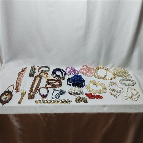 Lot Of Vintage Costume Jewellery/ Materials