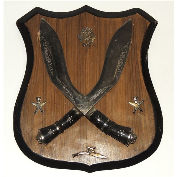 #187 Indian Gurkha Kukri Pair Plaque w Cap badges