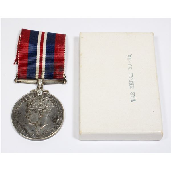 #221 WW2 Canadian 1939-1945 War Medal Silver w/box