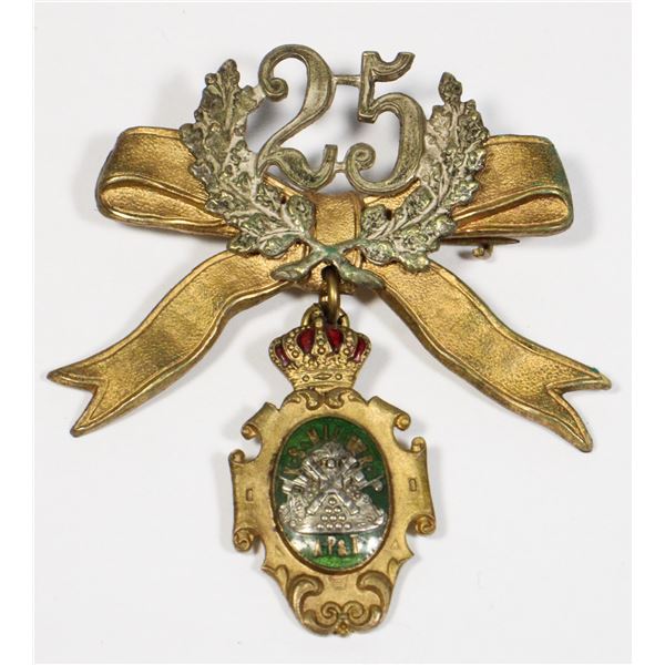 #402 K.P & T German 25 Year Membership Insignia