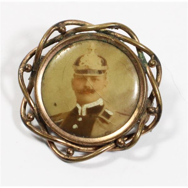 #406 Prussian Soldier w/ Pickelhaube Portrait Pin