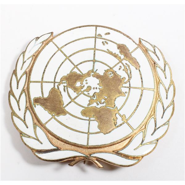 #647 Cold War Era U.N. United Nations Beret Badge