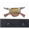 Image 2 : #759 WW1/  Early Aviation Pin w/ Cross Rifles